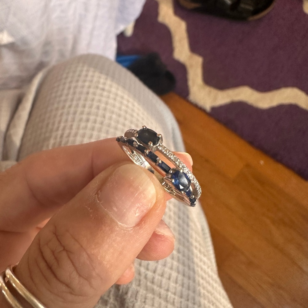 14 karat white gold sapphire & diamond ring
